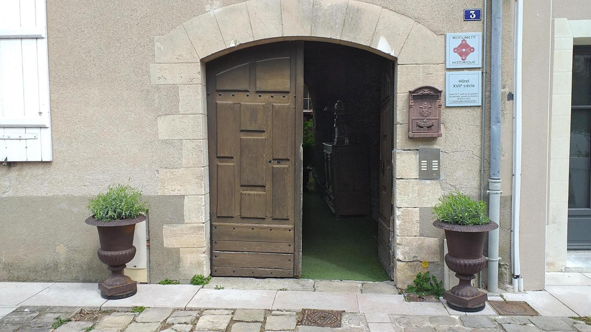 Appart 2 Pieces Et Jardin Hyper Centre Ville 昂热 外观 照片